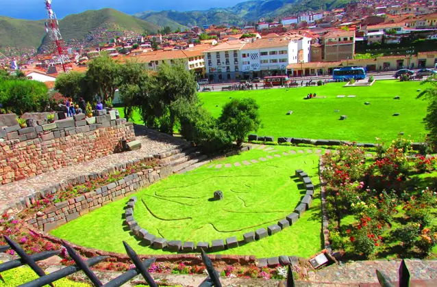 cusco-city-tour-coricancha-gardens